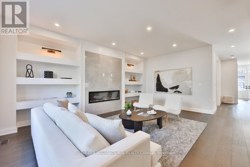 520 MARKAY COMMON - 8