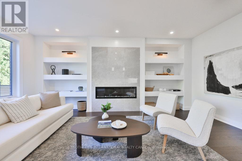 520 MARKAY COMMON - 11