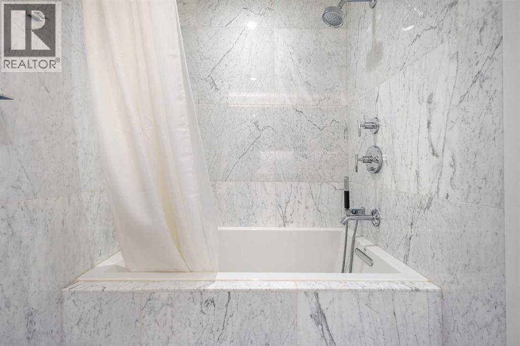 Single Family House for Sale in    Avenue SW Eau Claire Calgary 