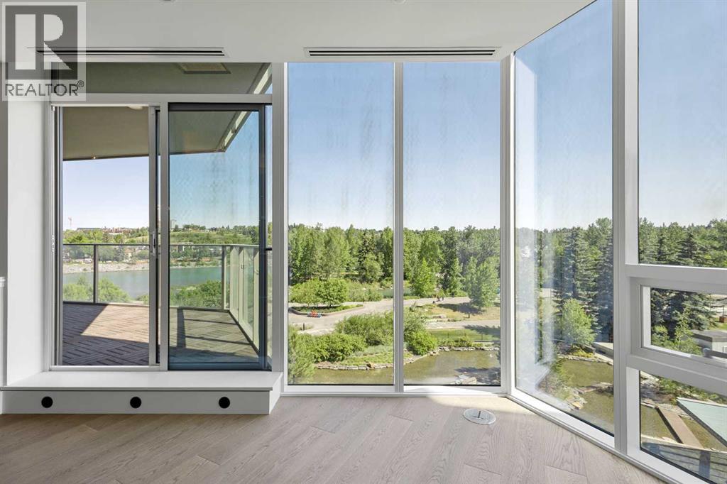 Single Family House for Sale in    Avenue SW Eau Claire Calgary 