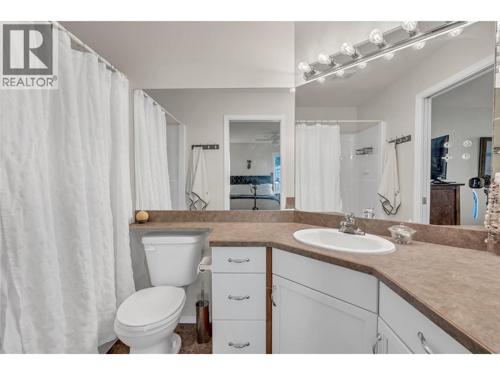 107 654 PICKERING Street, Penticton