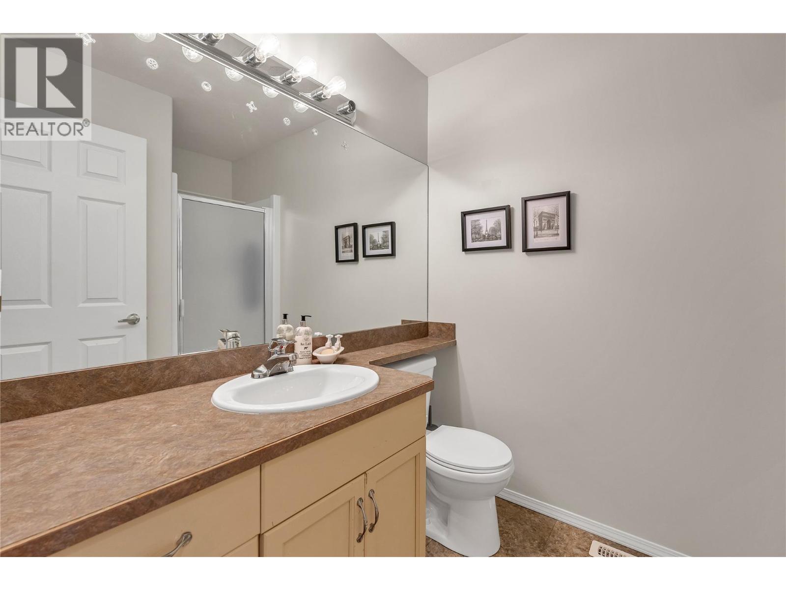 107 654 PICKERING Street, Penticton