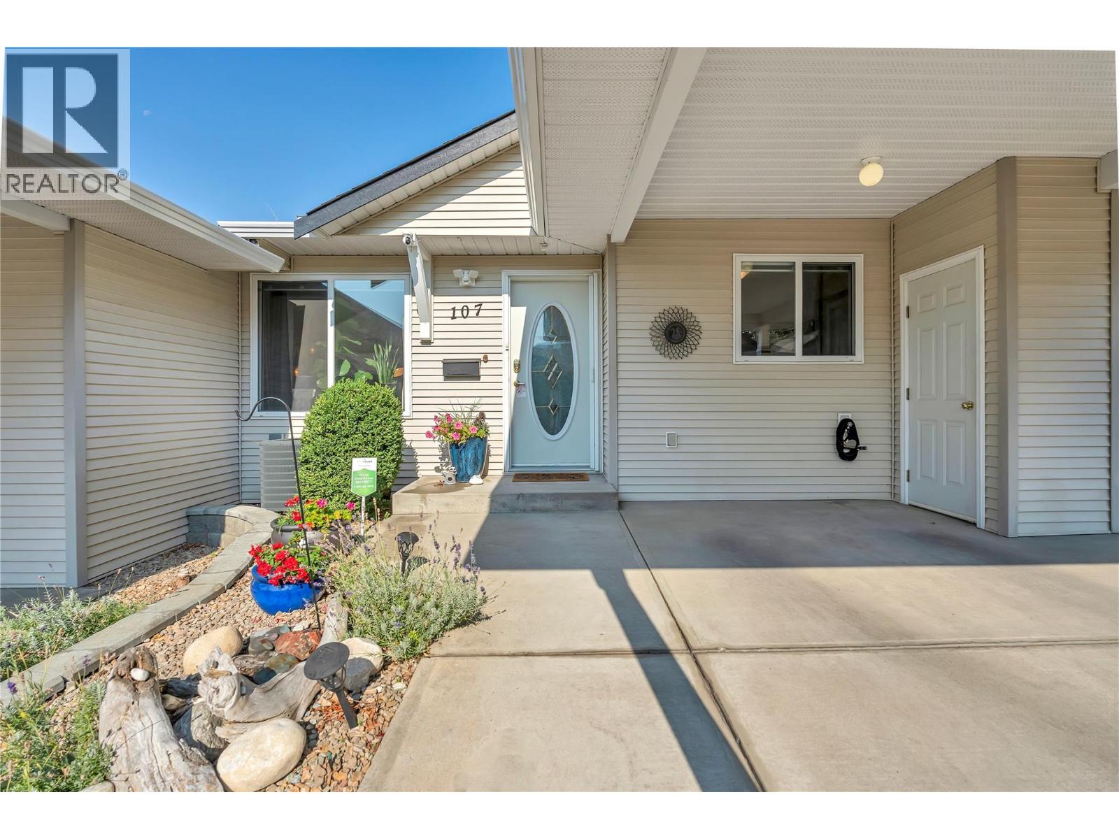 107 654 PICKERING Street, Penticton