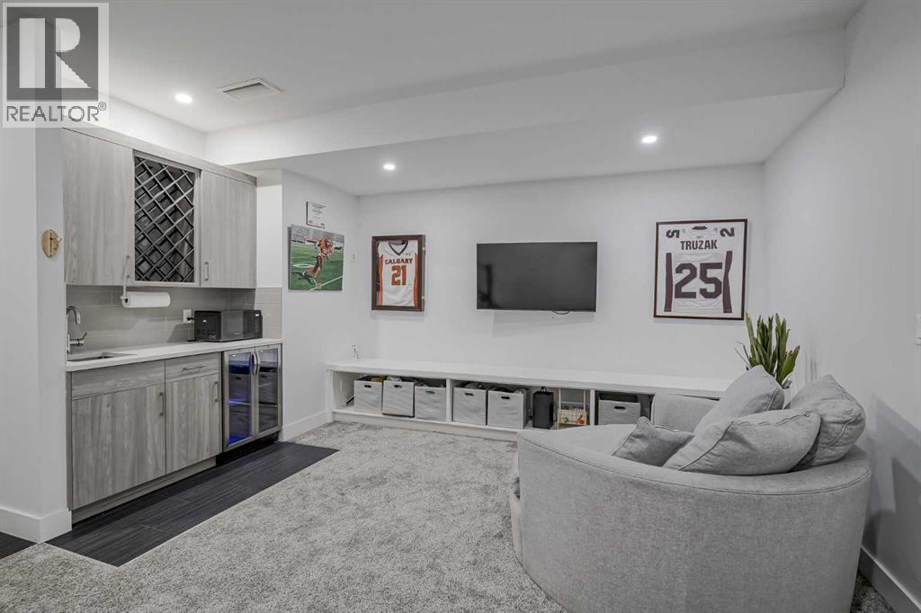 Single Family House for Sale in  A Street NE Renfrew Calgary 