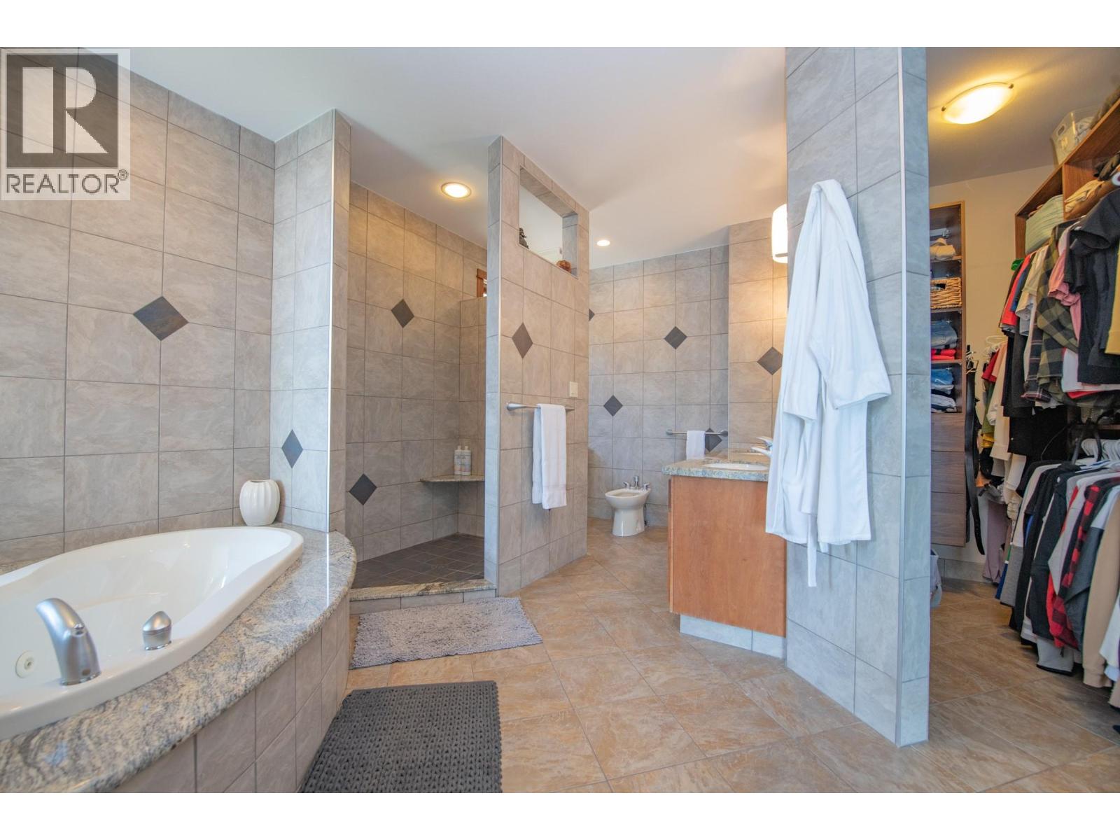 12 100 Kestrel Place, Vernon