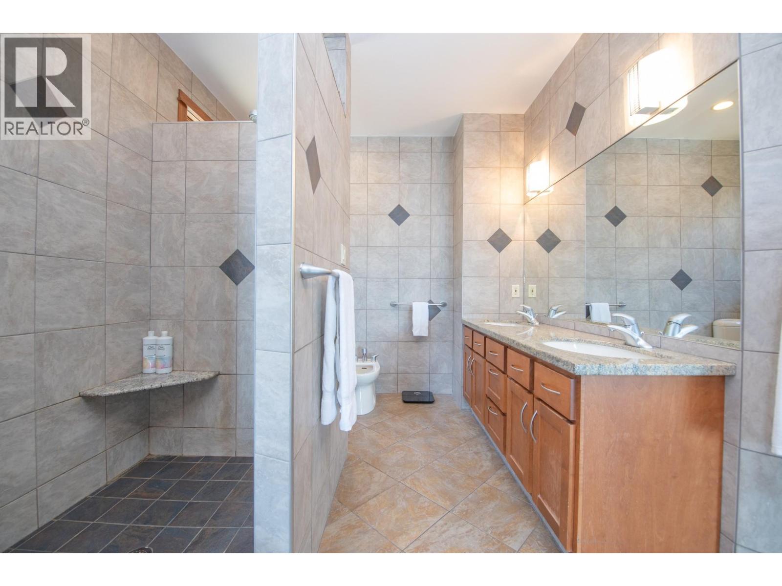 12 100 Kestrel Place, Vernon