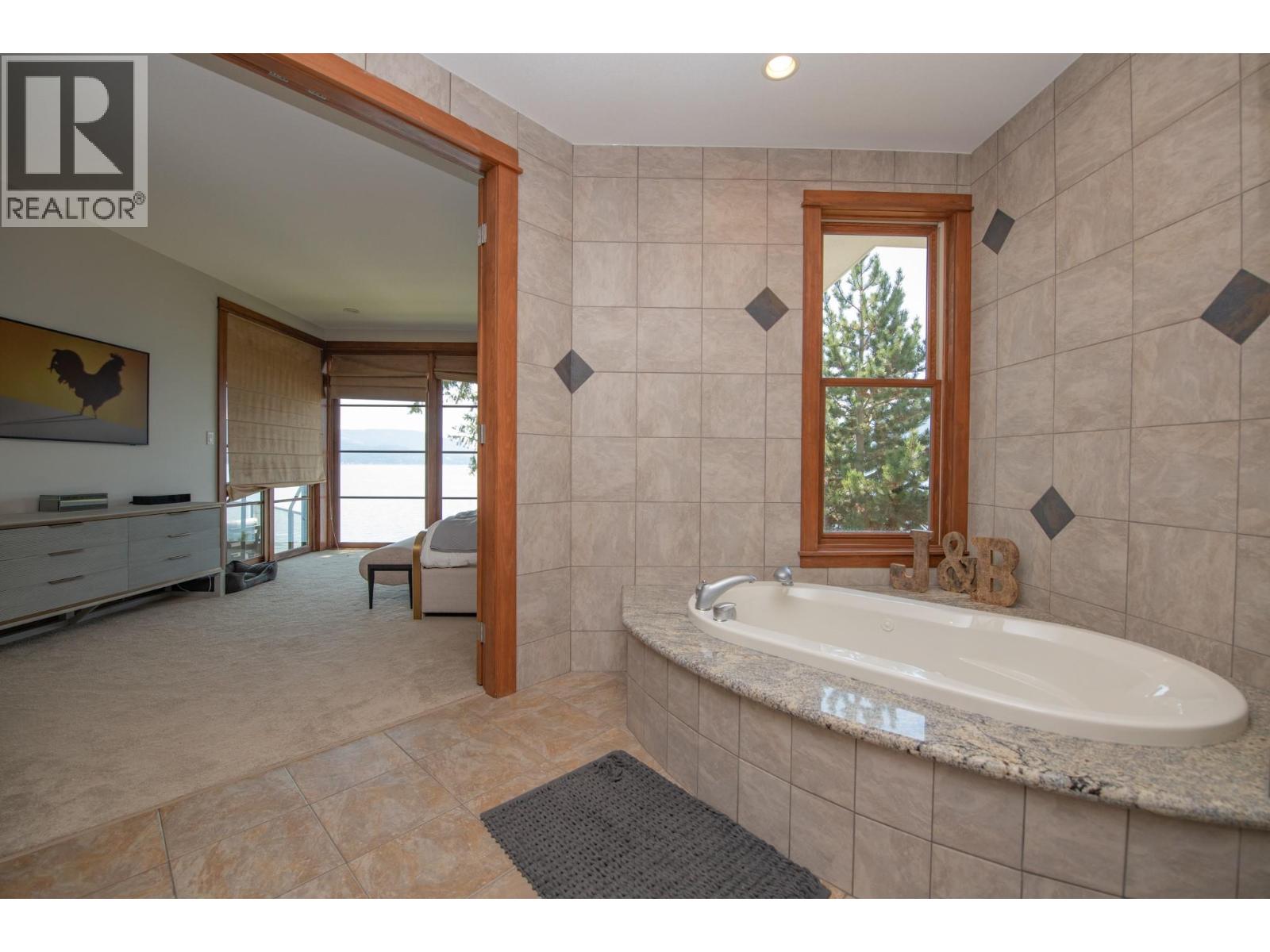 12 100 Kestrel Place, Vernon