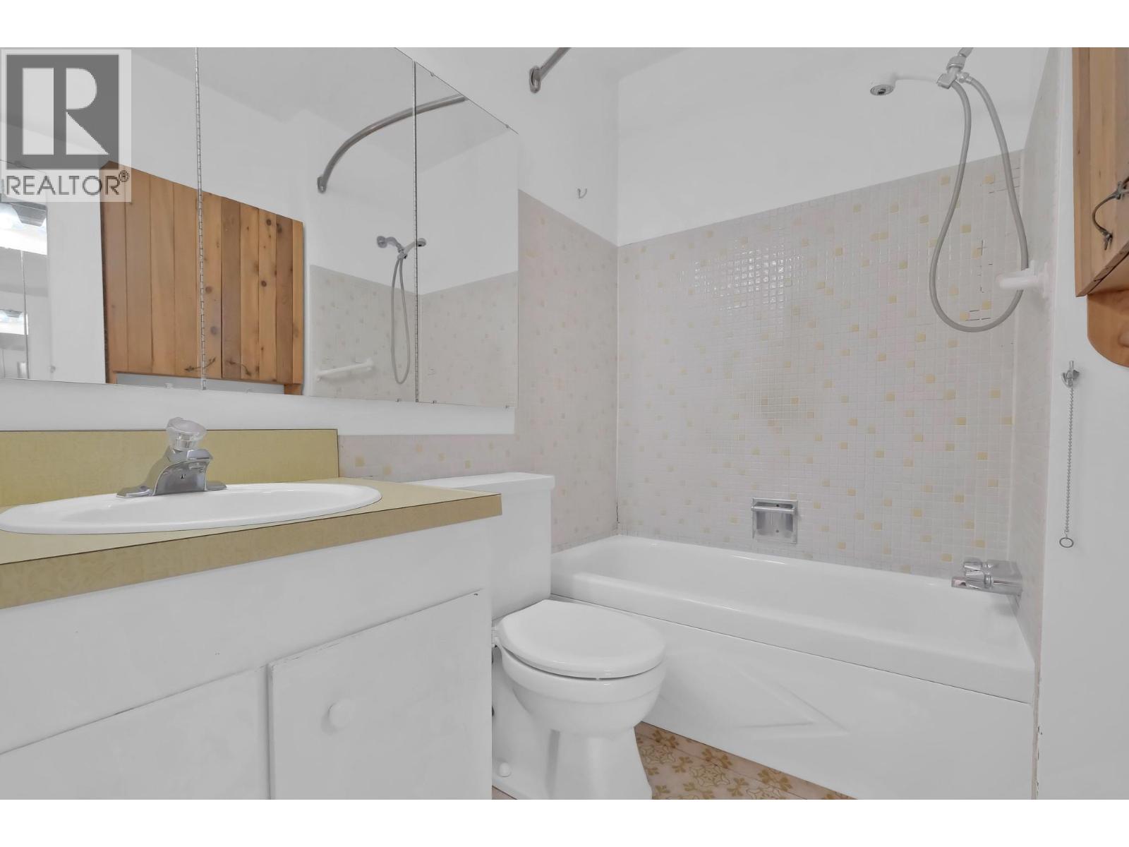  312 SCOTT Avenue, Penticton
