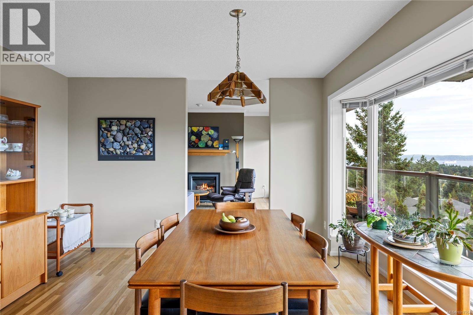 3656 Glen Oaks Dr, Nanaimo