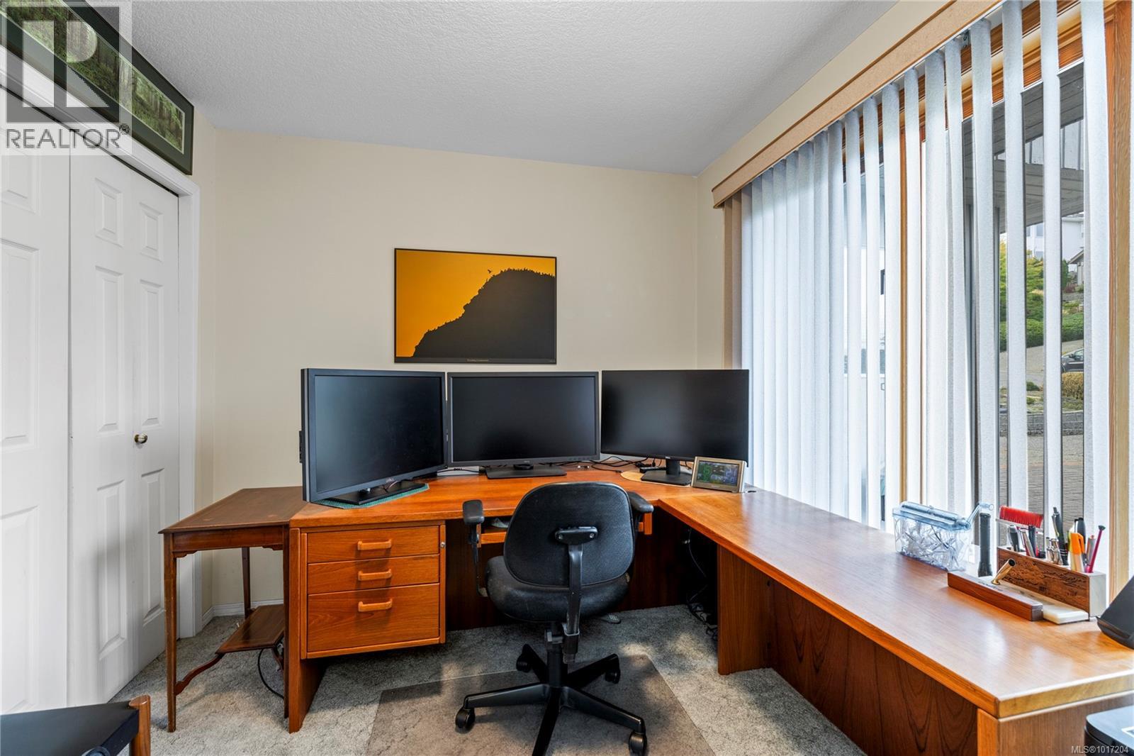 3656 Glen Oaks Dr, Nanaimo