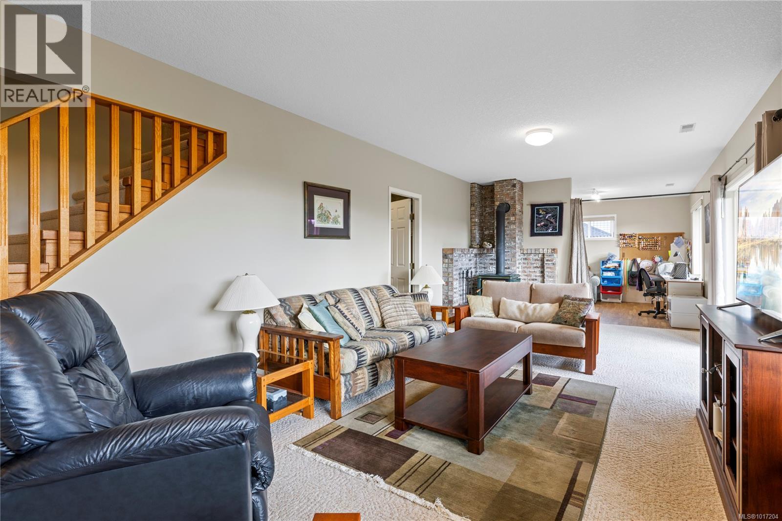 3656 Glen Oaks Dr, Nanaimo