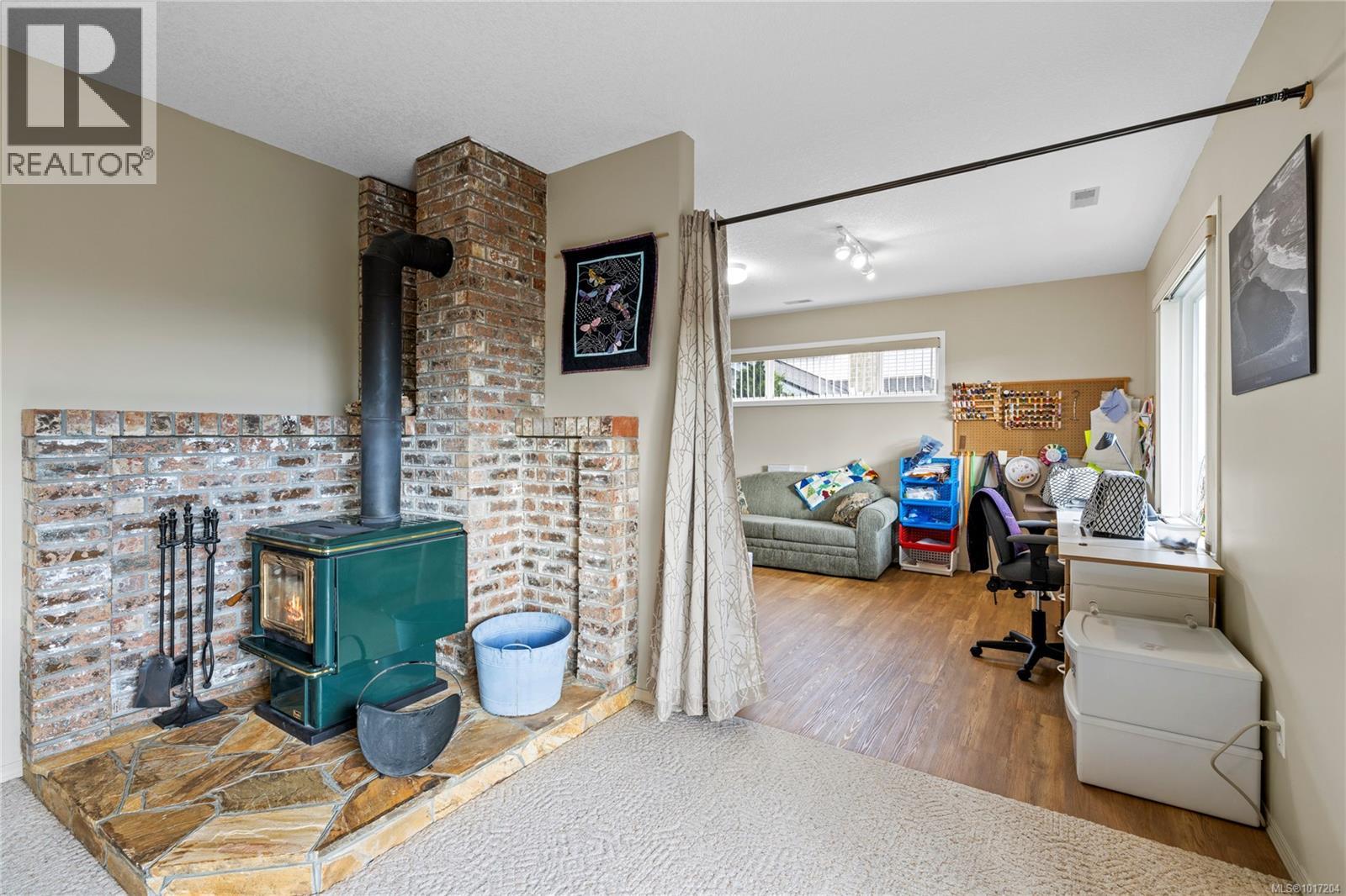 3656 Glen Oaks Dr, Nanaimo