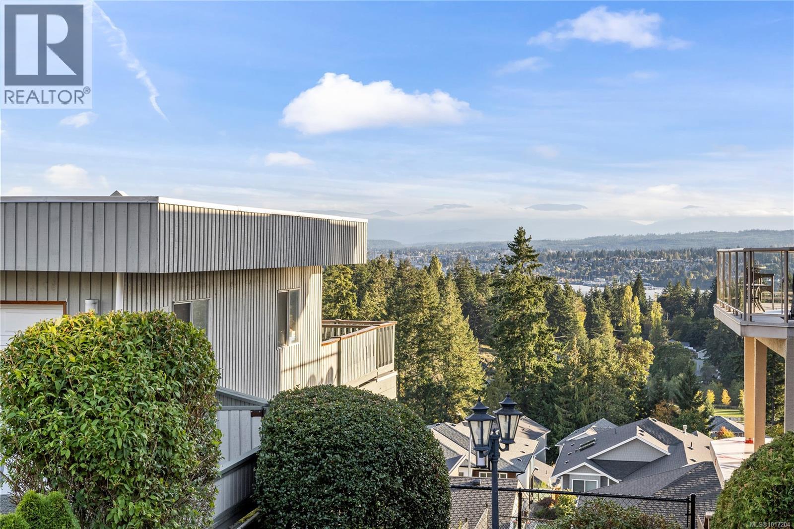 3656 Glen Oaks Dr, Nanaimo