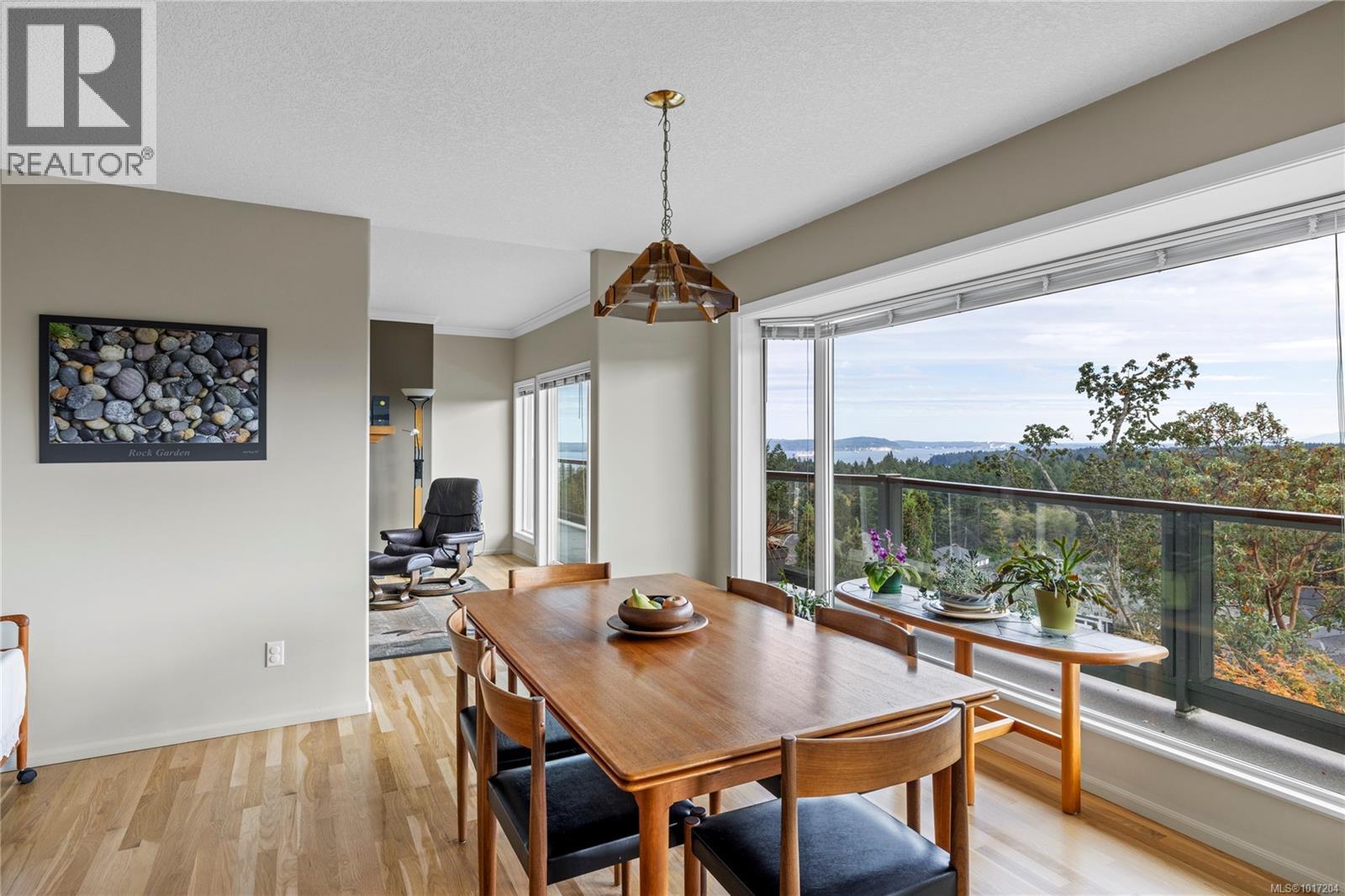 3656 Glen Oaks Dr, Nanaimo