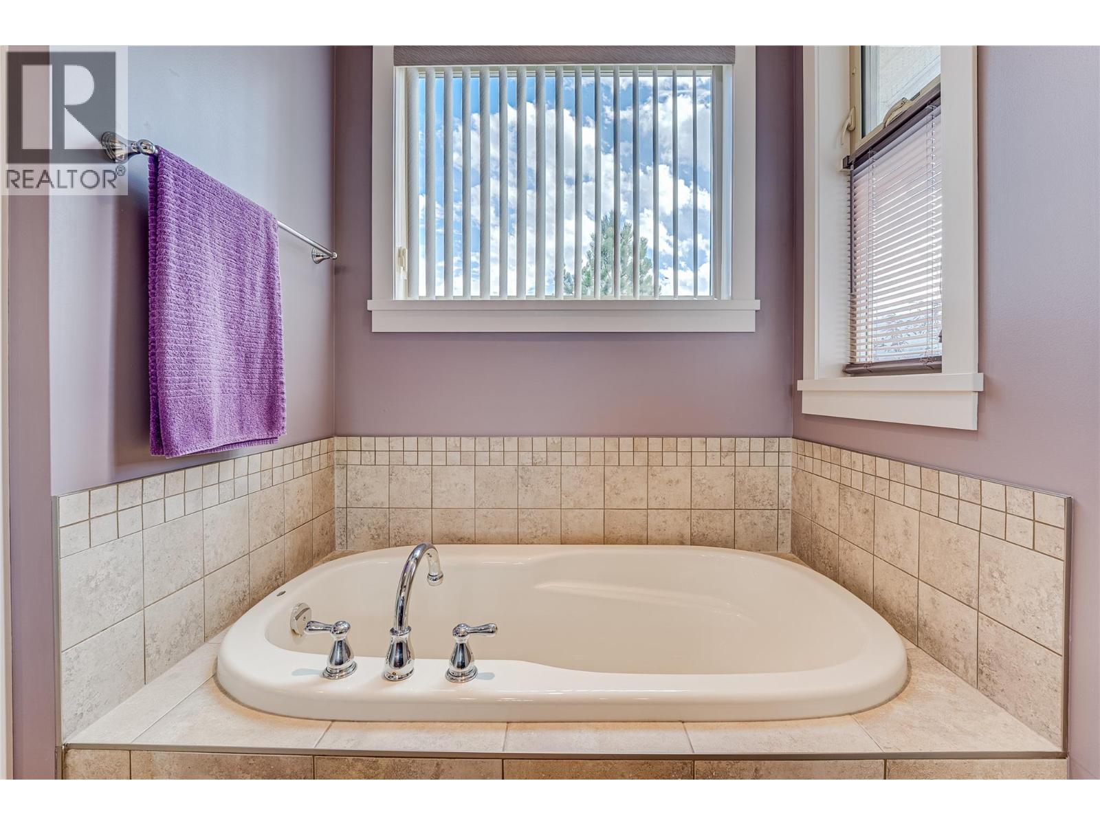 8768 Cortland Place, Coldstream