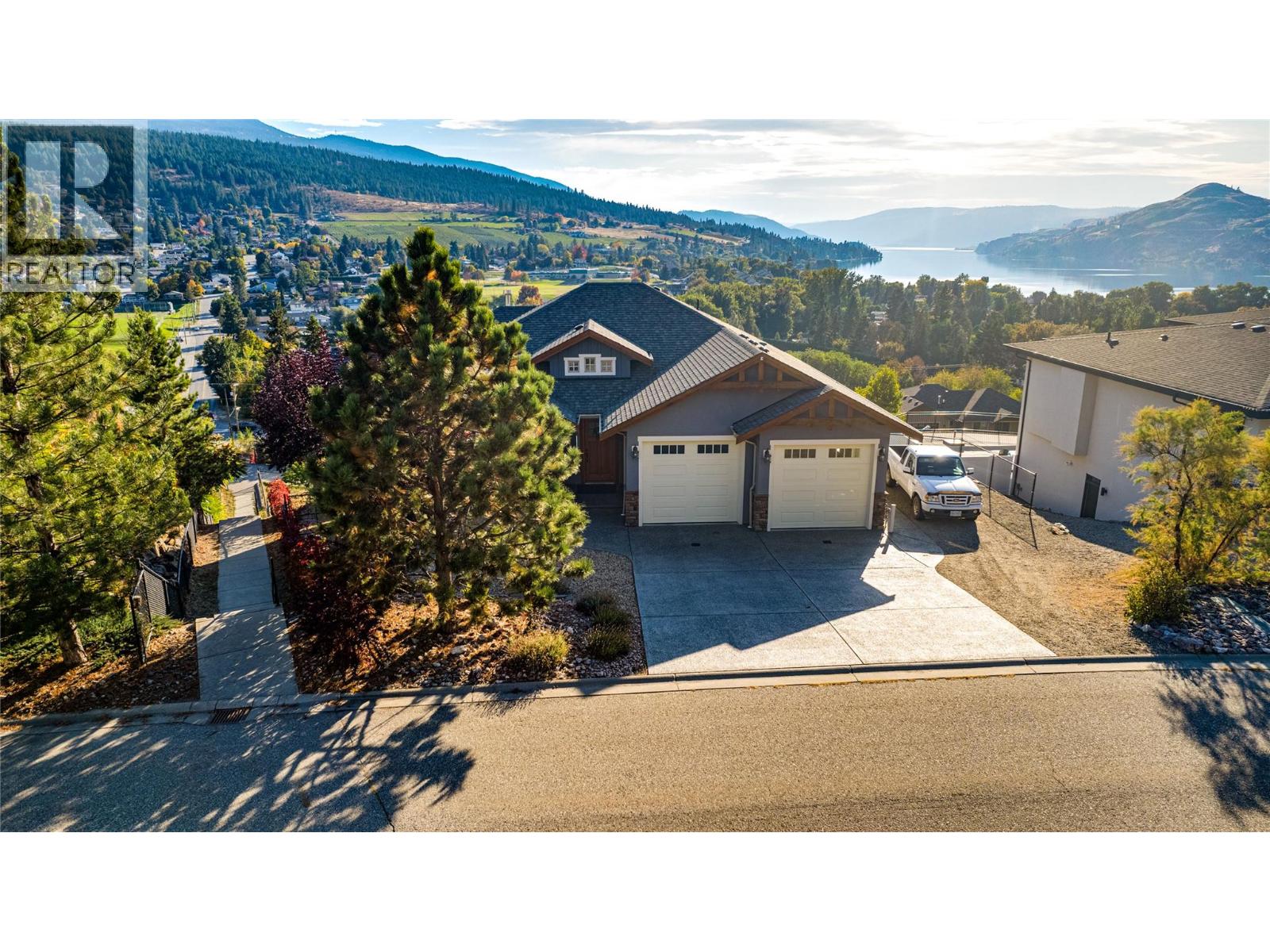 8768 Cortland Place, Coldstream