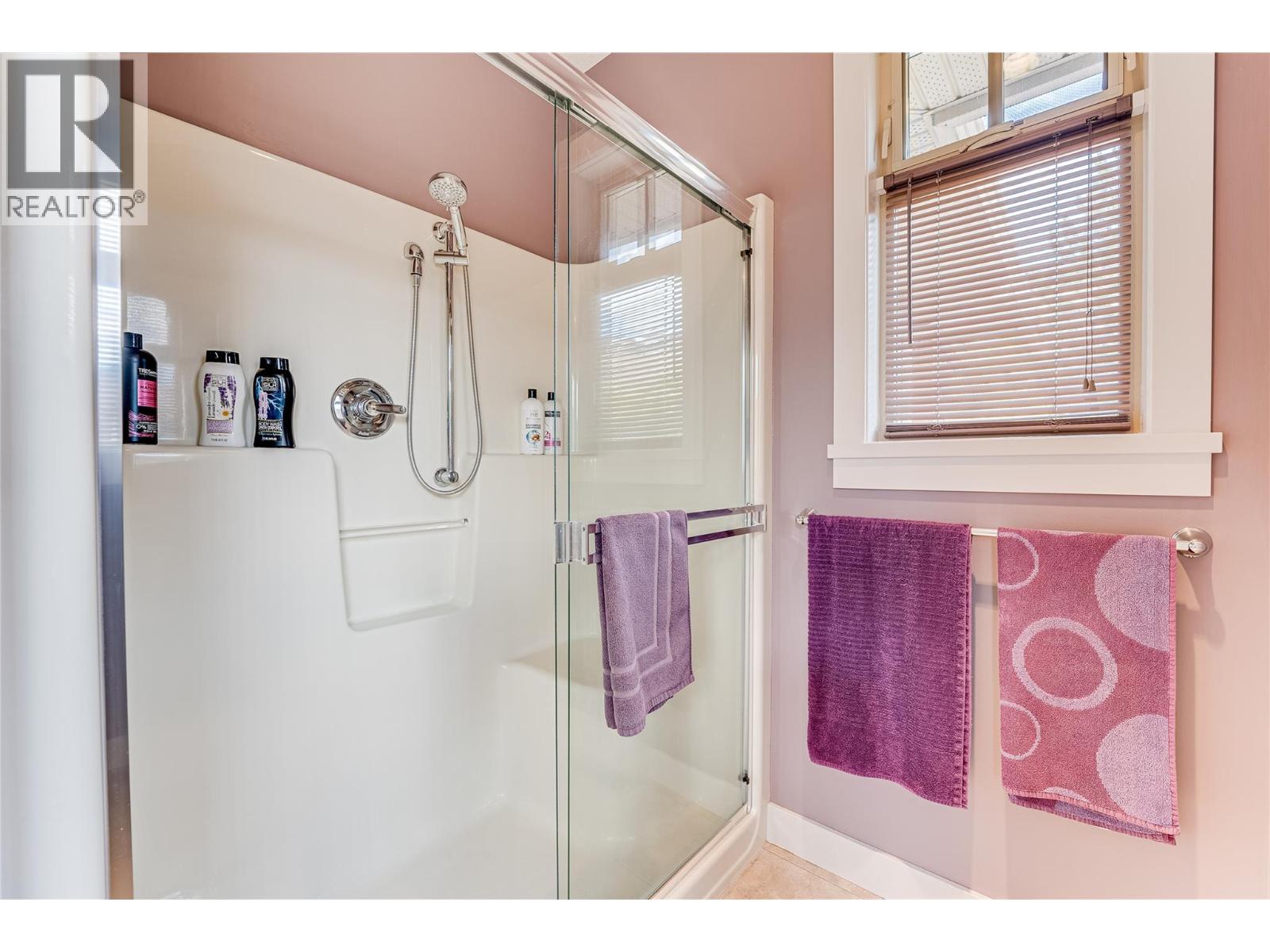 8768 Cortland Place, Coldstream