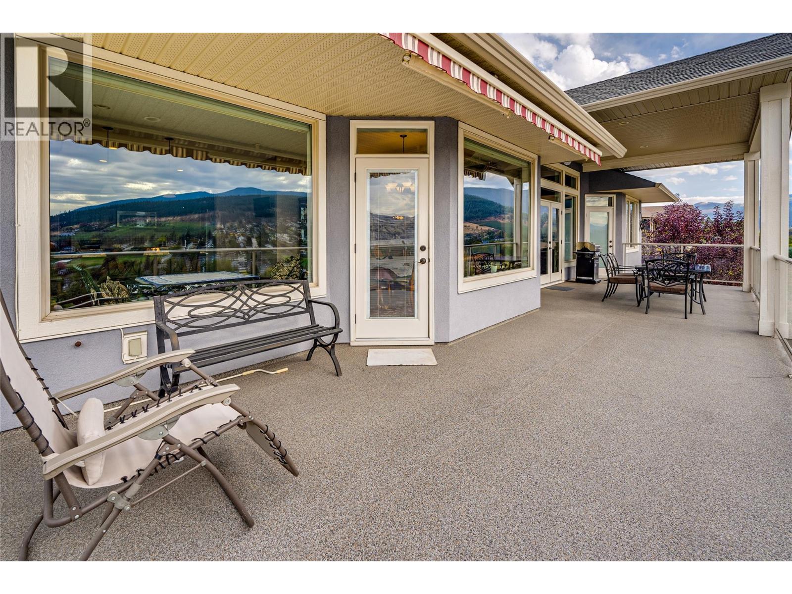 8768 Cortland Place, Coldstream