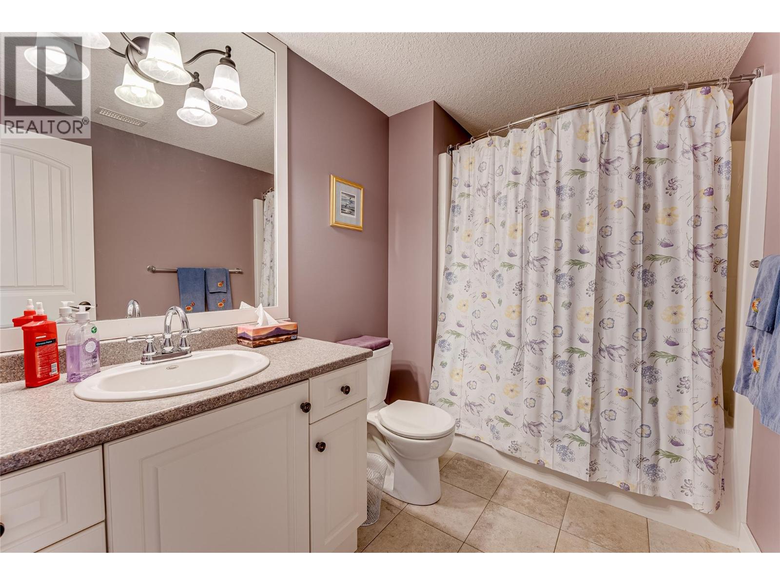 8768 Cortland Place, Coldstream