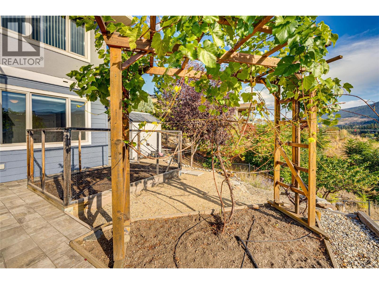 8768 Cortland Place, Coldstream