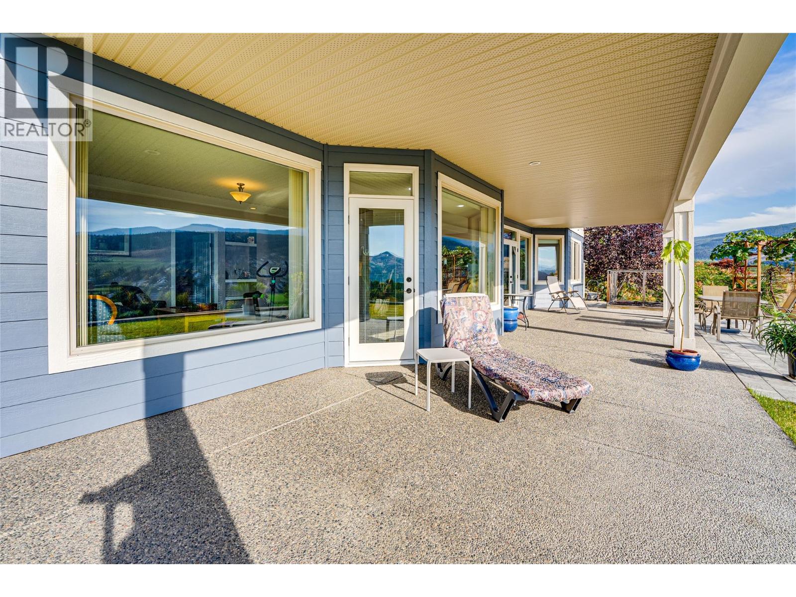 8768 Cortland Place, Coldstream