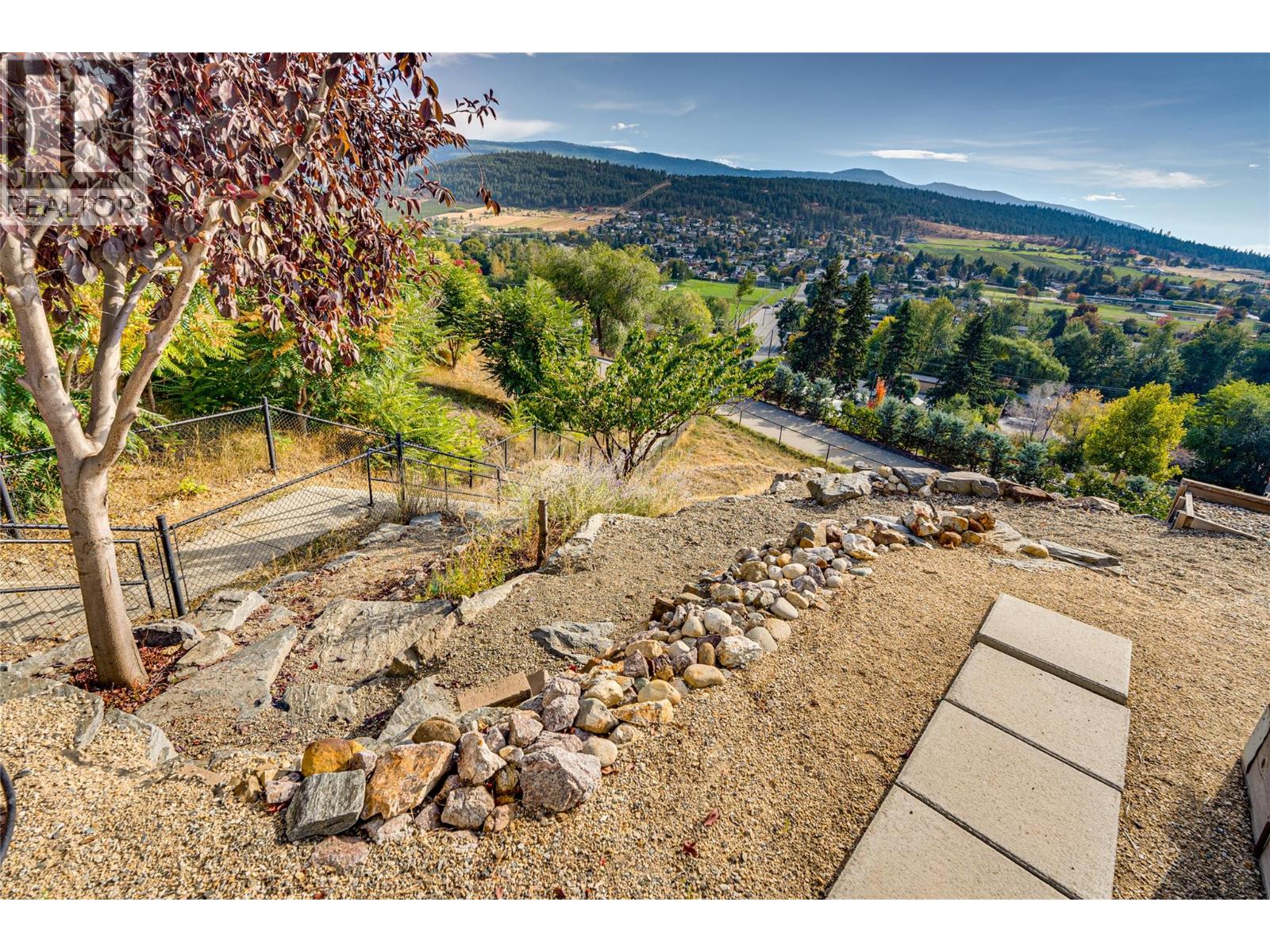 8768 Cortland Place, Coldstream