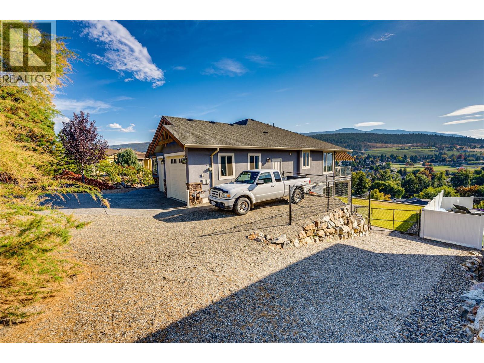 8768 Cortland Place, Coldstream