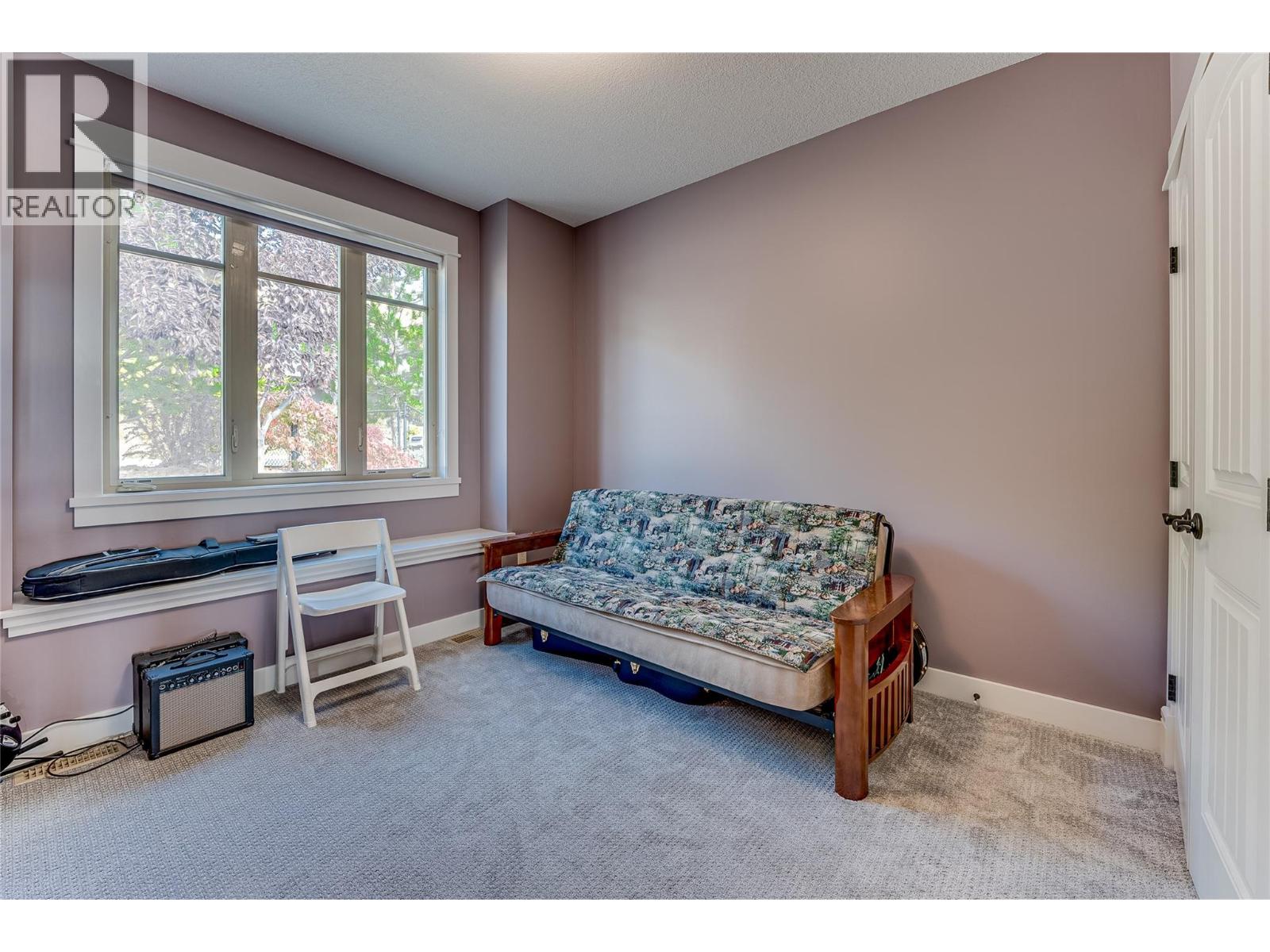 8768 Cortland Place, Coldstream