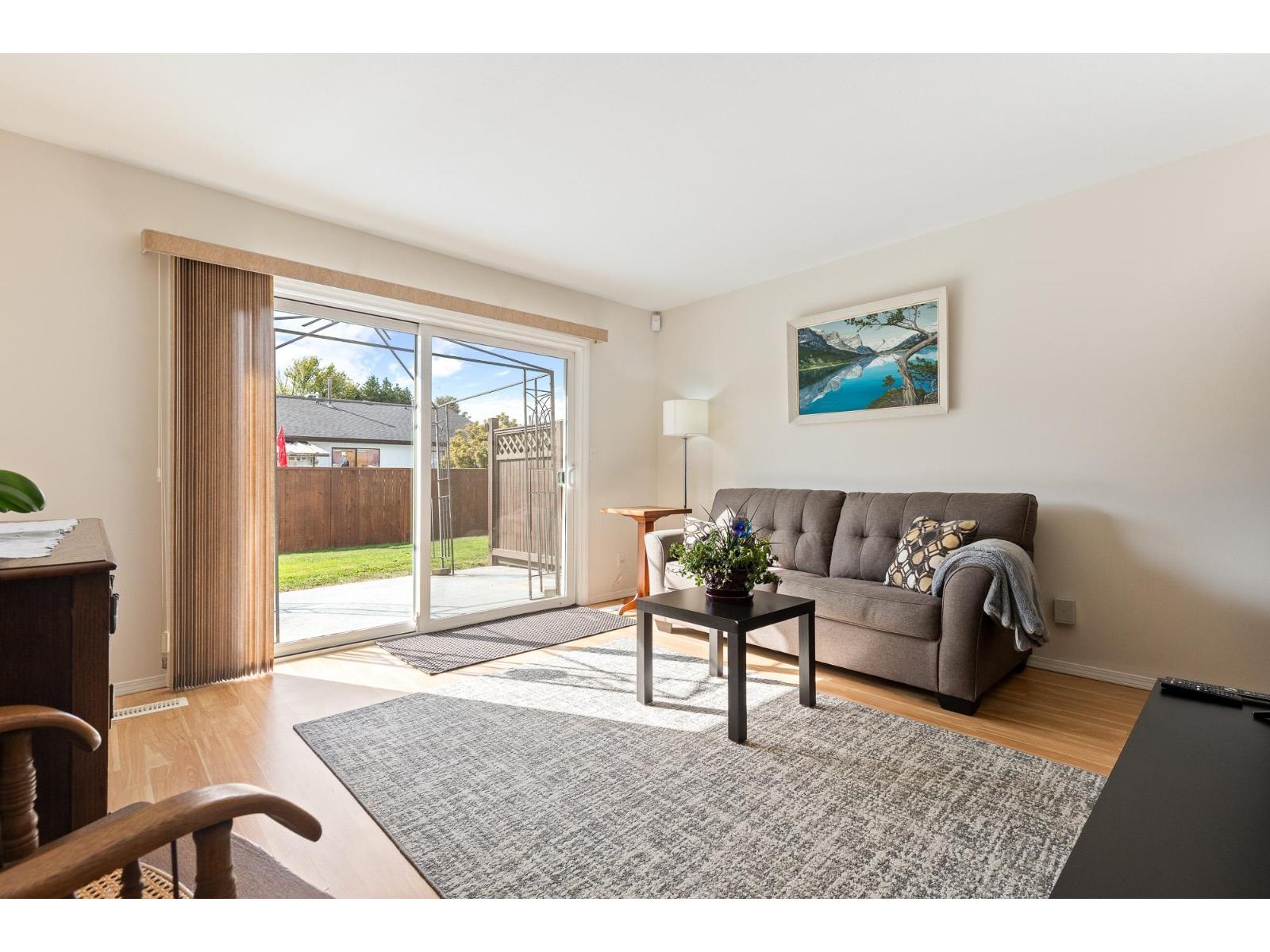 2 45344 HODGINS AVENUE, Chilliwack Proper West, Chilliwack