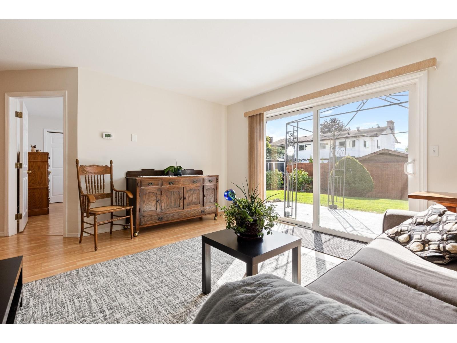 2 45344 HODGINS AVENUE, Chilliwack Proper West, Chilliwack