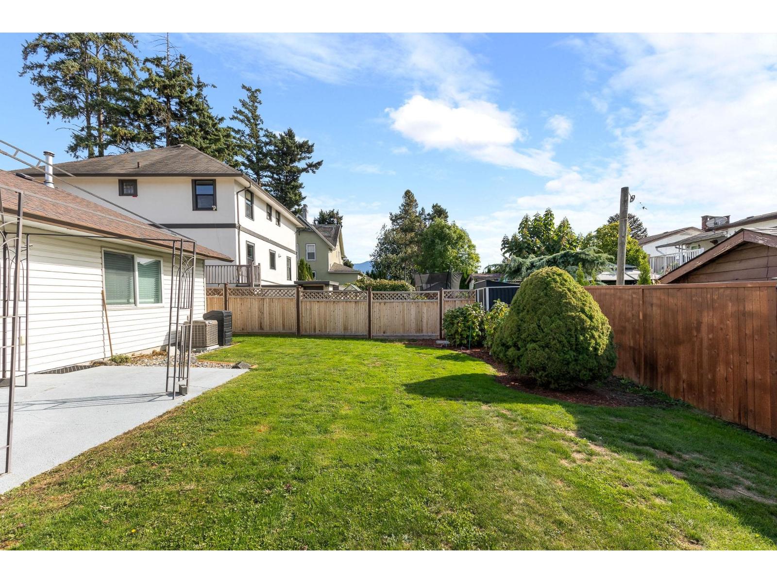 2 45344 HODGINS AVENUE, Chilliwack Proper West, Chilliwack