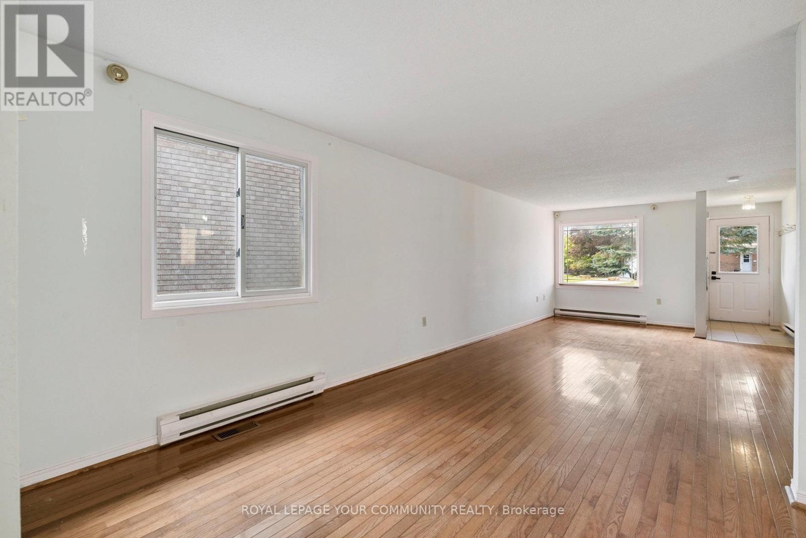 Single Family House Bungalow for Sale in  GEDDES CRESCENT Barrie (Northwest) 