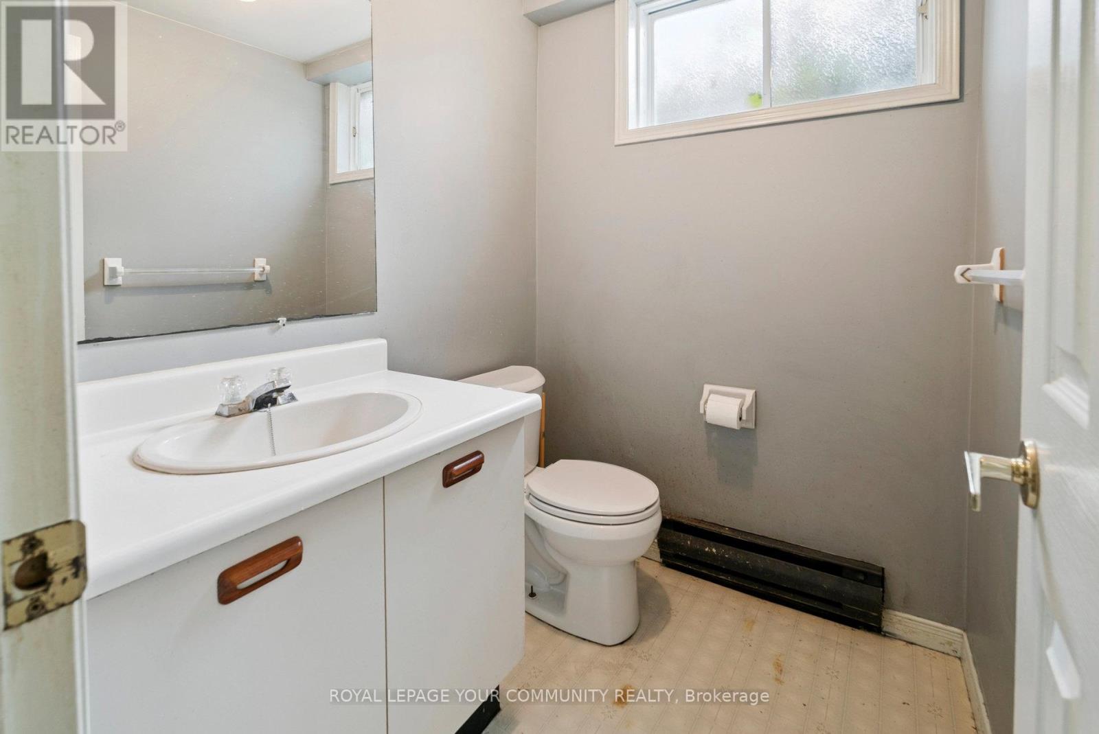 Single Family House Bungalow for Sale in  GEDDES CRESCENT Barrie (Northwest) 