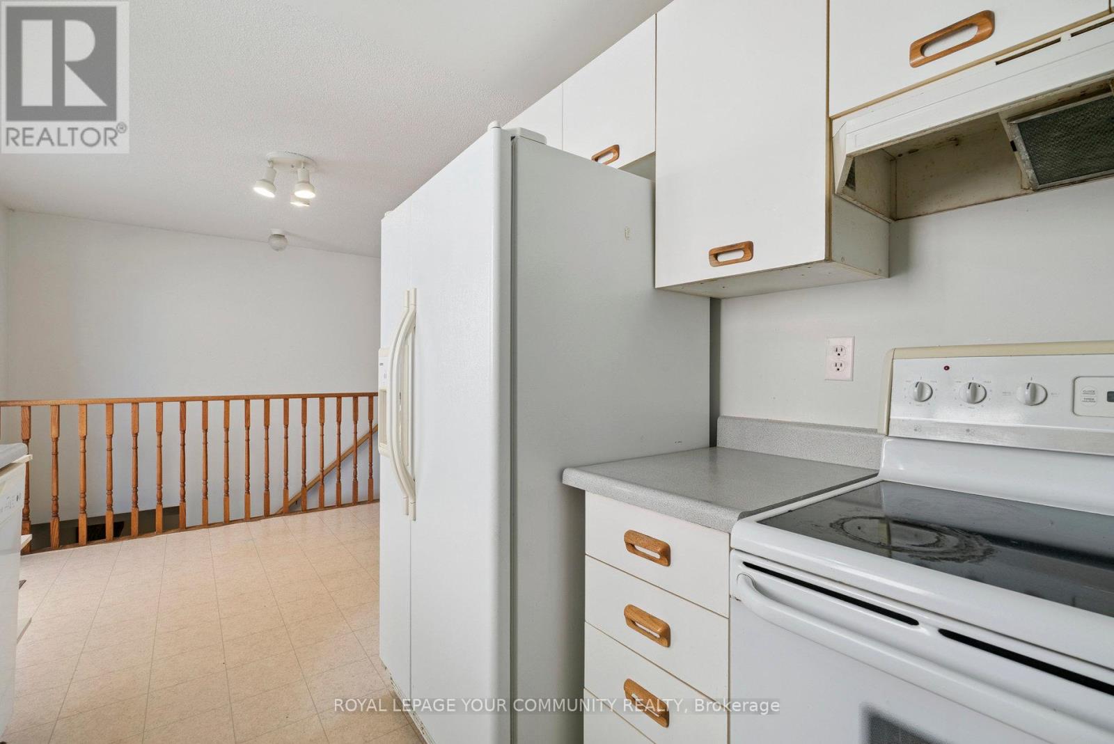 Single Family House Bungalow for Sale in  GEDDES CRESCENT Barrie (Northwest) 