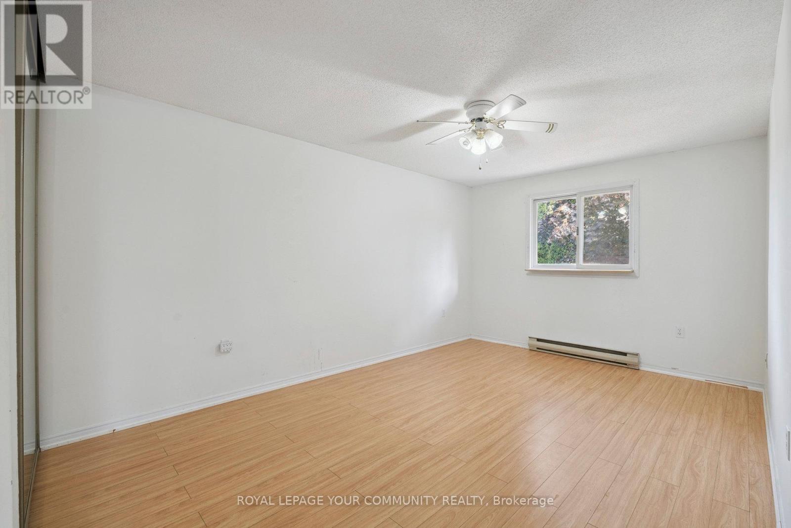 Single Family House Bungalow for Sale in  GEDDES CRESCENT Barrie (Northwest) 