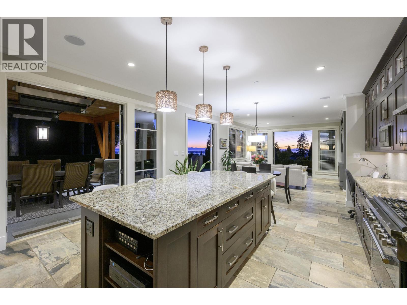 4120 ST. MARYS AVENUE, North Vancouver