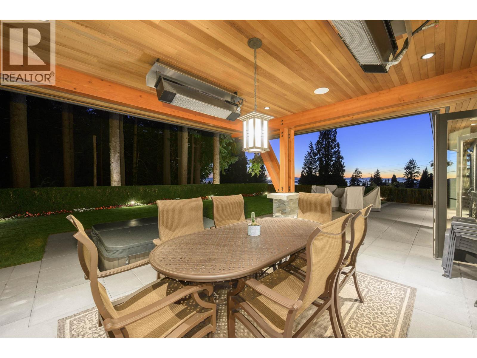 4120 ST. MARYS AVENUE, North Vancouver