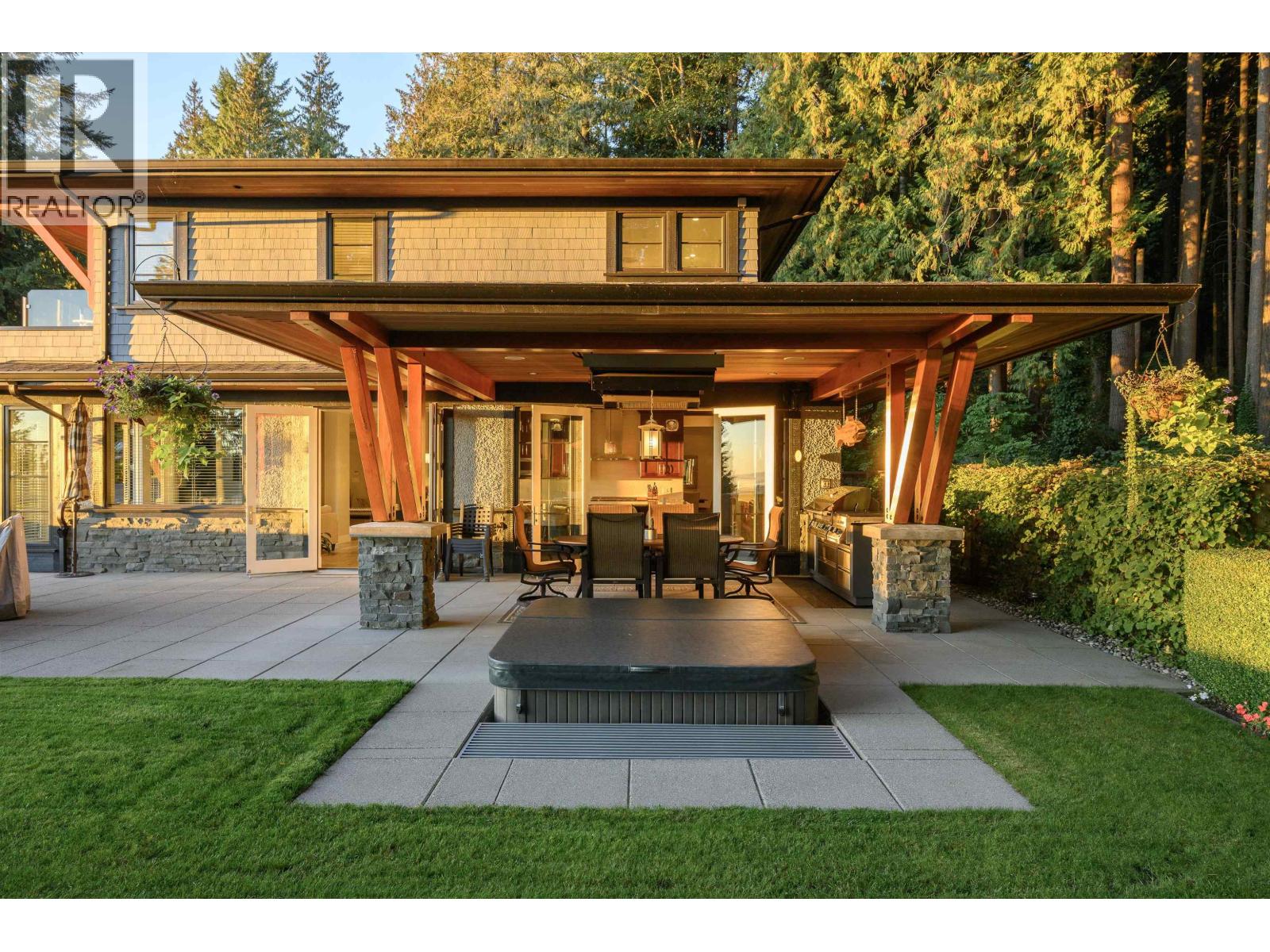 4120 ST. MARYS AVENUE, North Vancouver