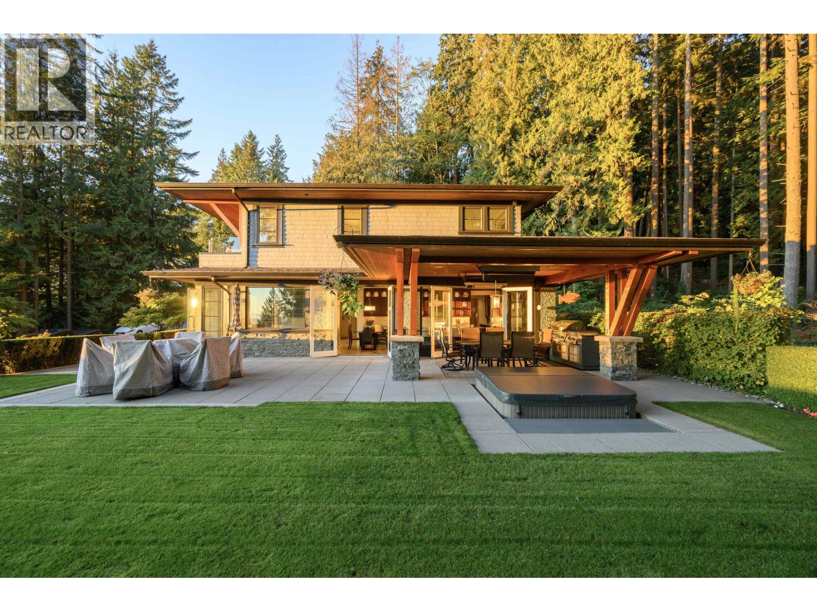 4120 ST. MARYS AVENUE, North Vancouver