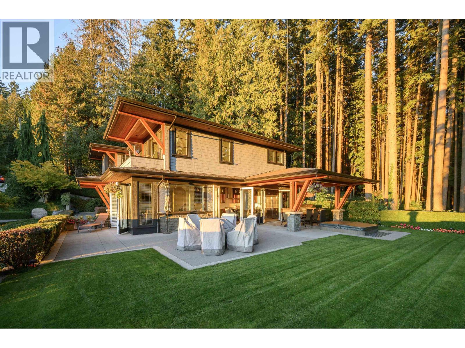 4120 ST. MARYS AVENUE, North Vancouver