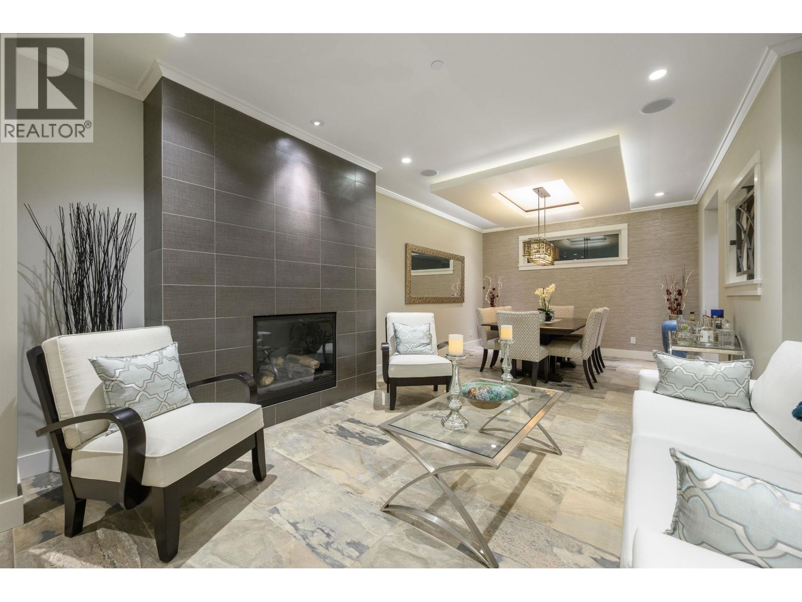 4120 ST. MARYS AVENUE, North Vancouver