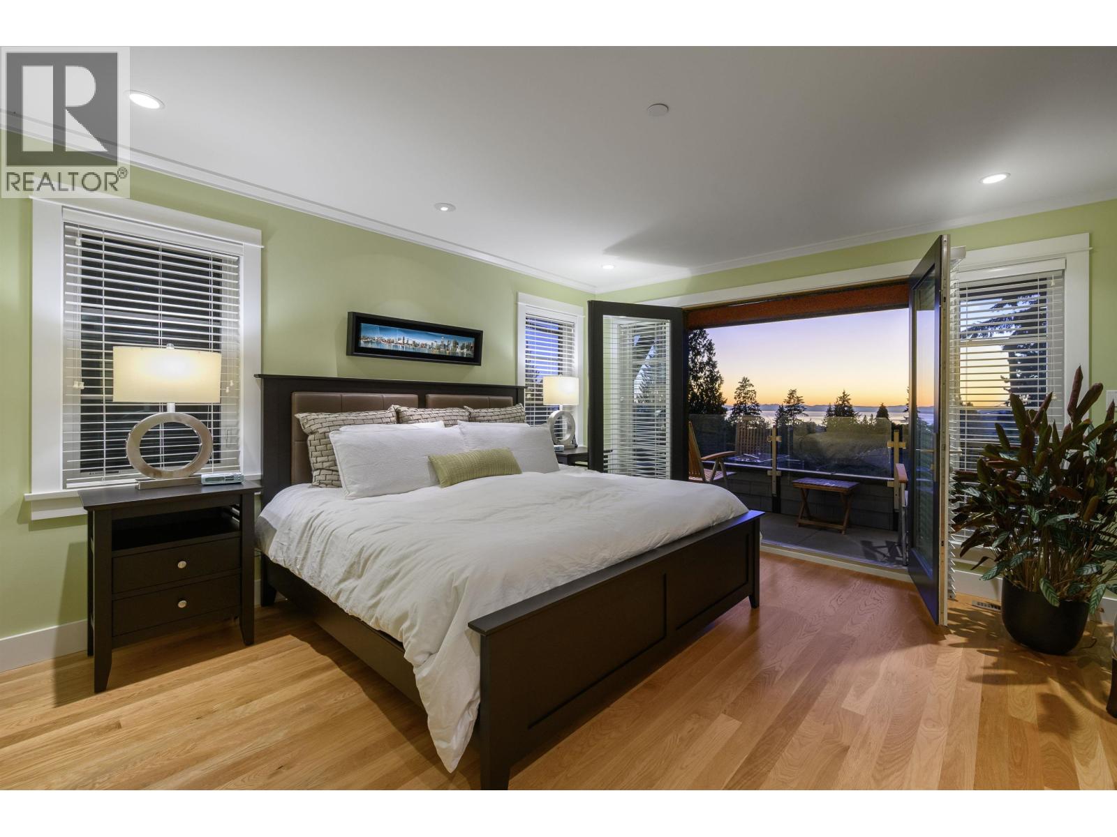 4120 ST. MARYS AVENUE, North Vancouver