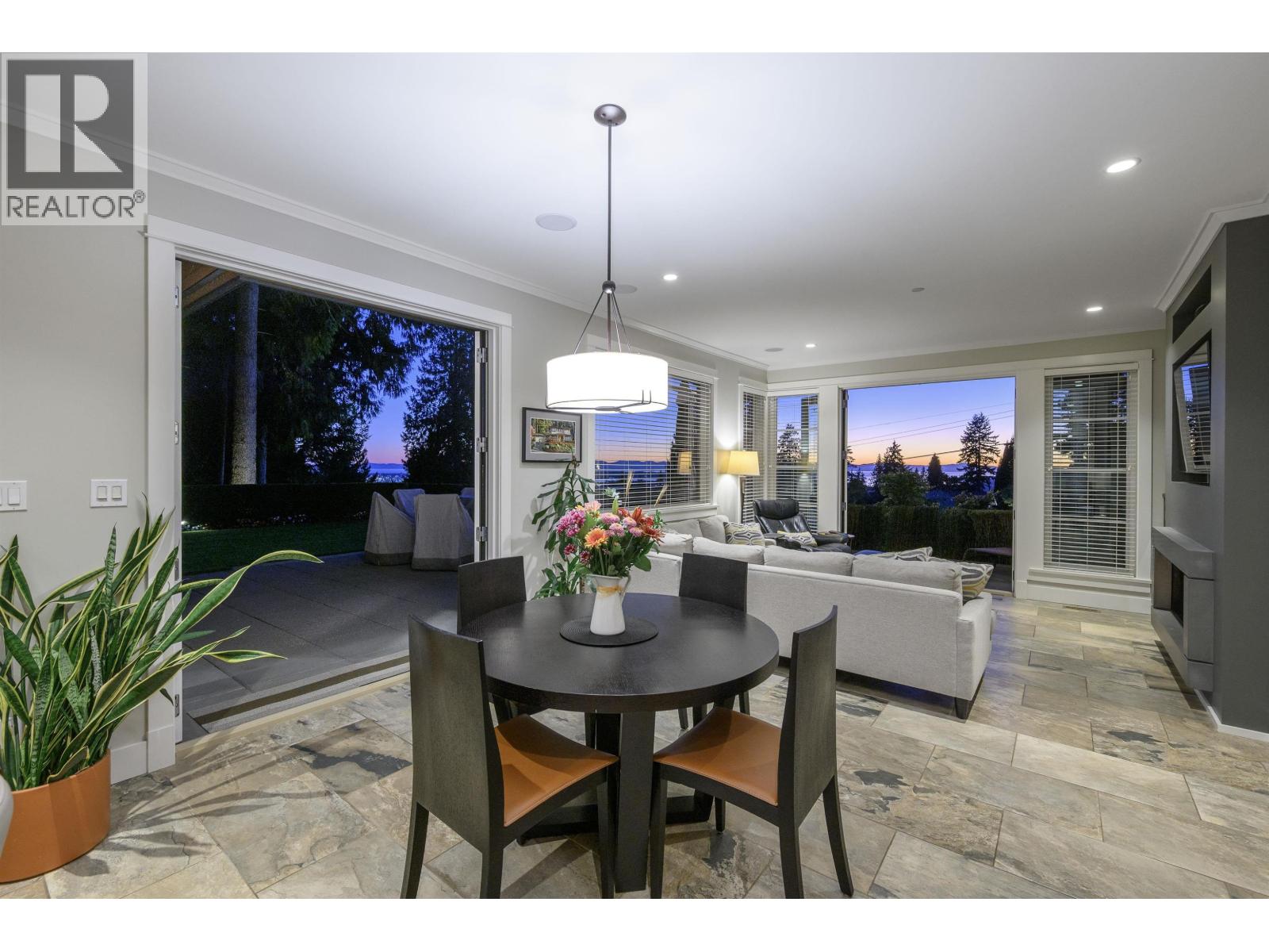 4120 ST. MARYS AVENUE, North Vancouver