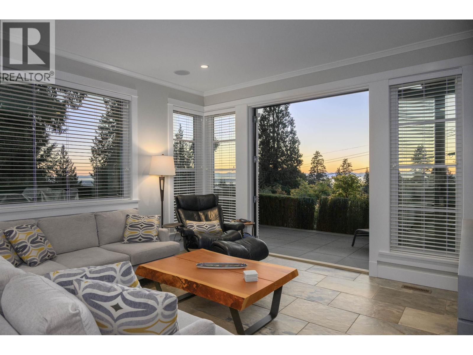 4120 ST. MARYS AVENUE, North Vancouver