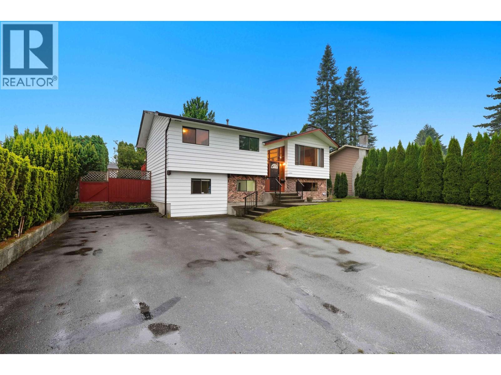 22970 STOREY AVENUE, Maple Ridge