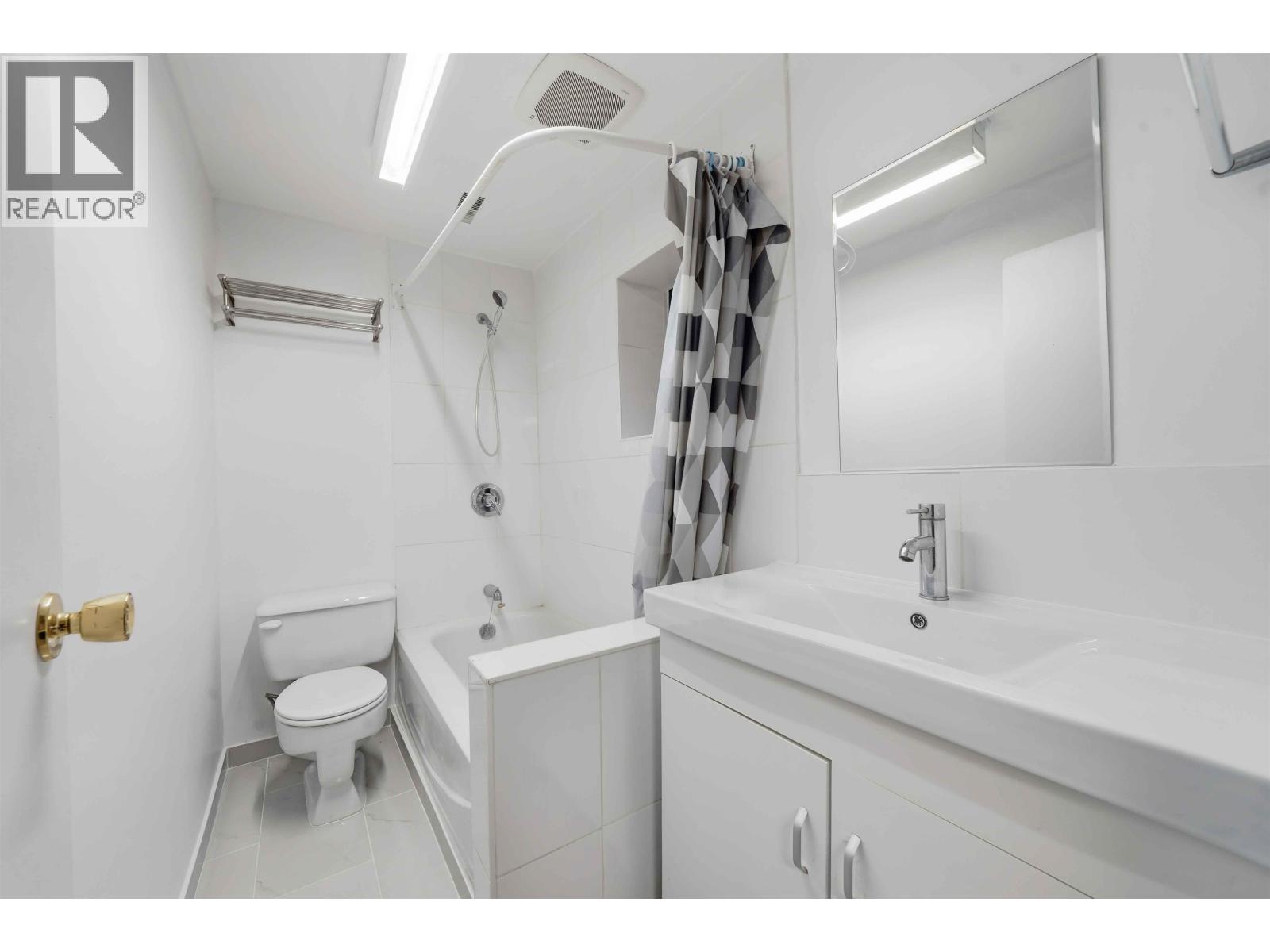 22970 STOREY AVENUE, Maple Ridge