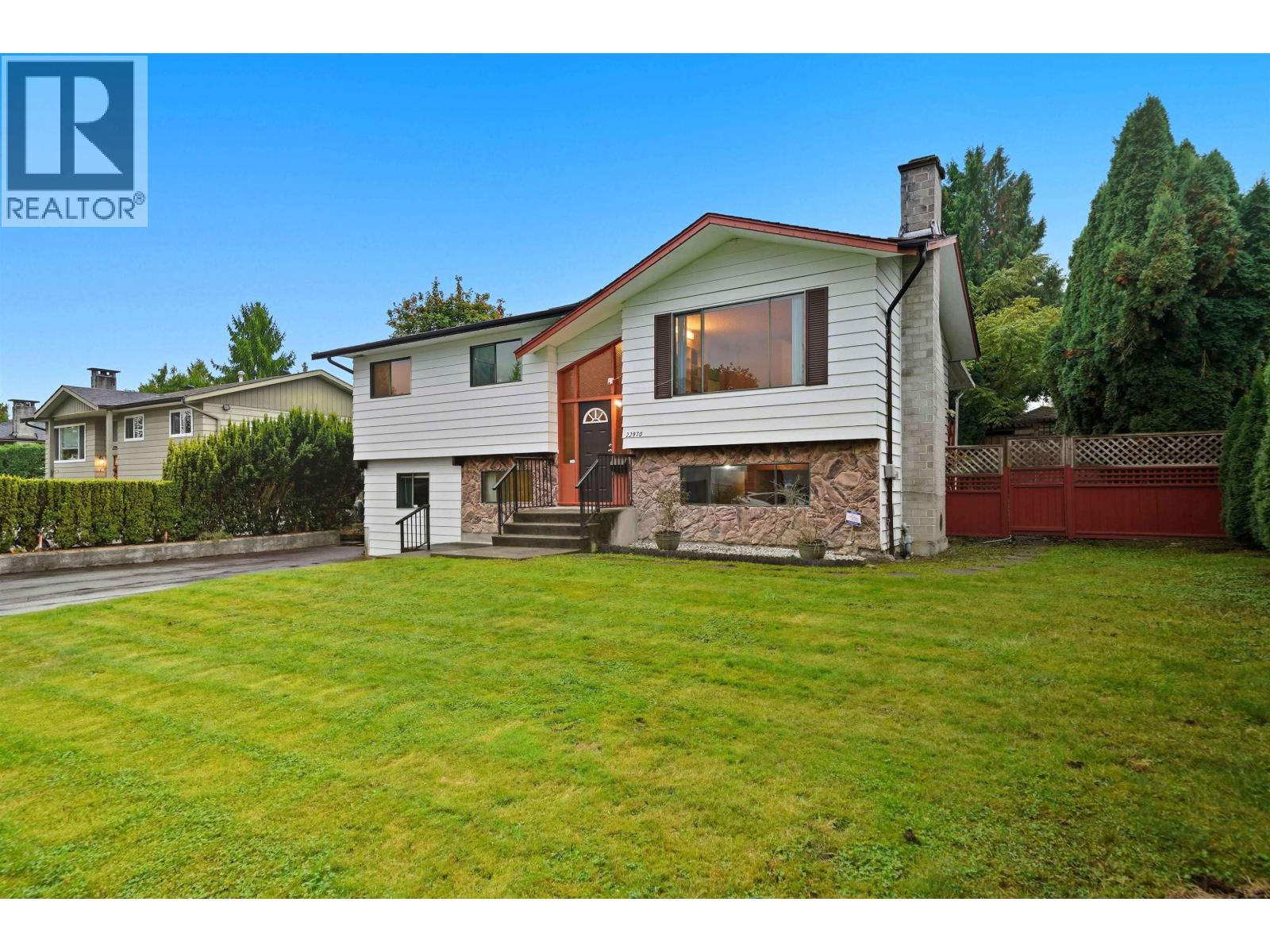 22970 STOREY AVENUE, Maple Ridge