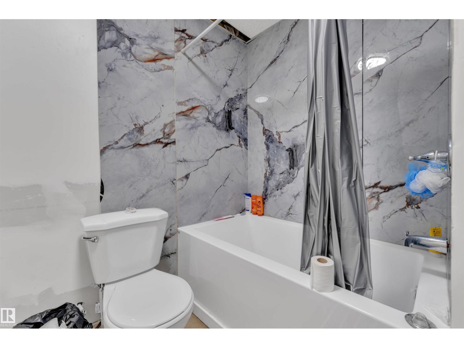 2512 42 ST NW, Edmonton