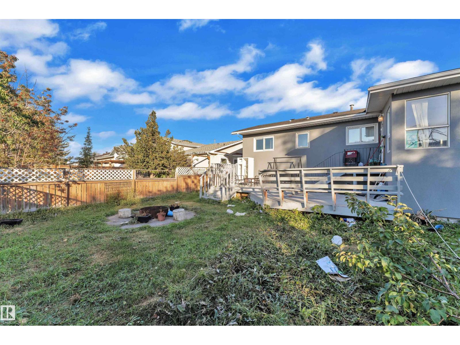 2512 42 ST NW, Edmonton