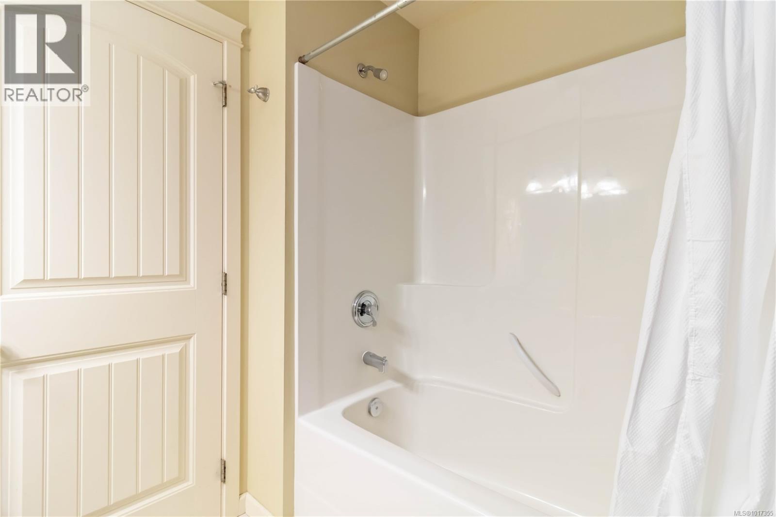  2925 Phipps Road, Langford